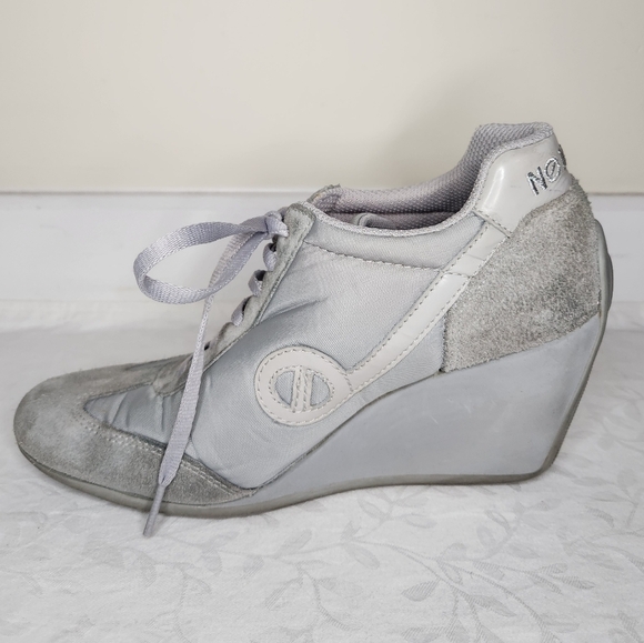 NoName Grey Leather Wedge Sneakers - Picture 3 of 11